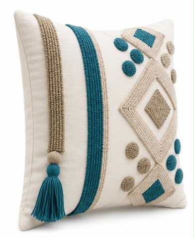 Coussin Brodé Géométrique