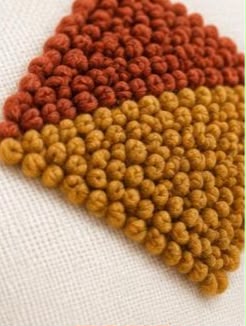 Coussin Brodé Losanges