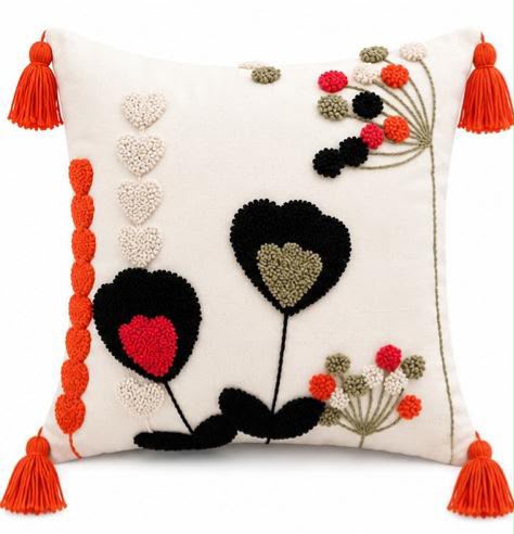 Coussin Brodé Cœur