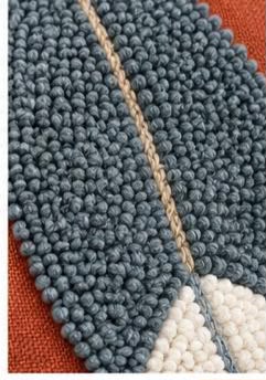 Coussin Brodé Plume