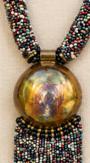 Tableau Collier Perlé