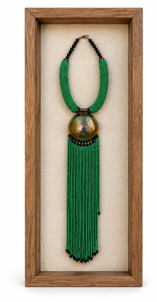 Tableau Collier Perlé Émeraude
