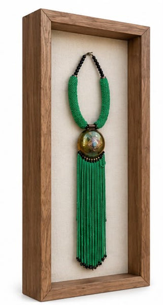Tableau Collier Perlé Émeraude